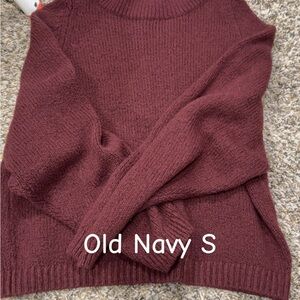 Old navy maroon sweater